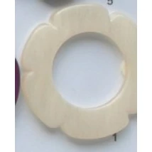 Virág alakú dísztű - fehér színű, 90 mm